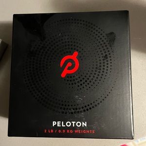 NWT Paloton weights 2LB
